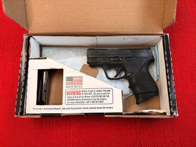 SMITH & WESSON M&P 9 SHIELD 9MM LUGER (9x19 PARA) - Image 1 of 14