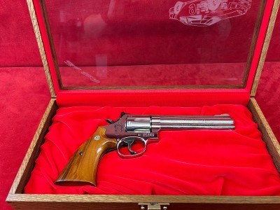 SMITH & WESSON 586 .357 MAG - Image 4 of 6