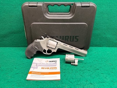 TAURUS 992 TRACKER .22 LR/.22 WMR - Image 1 of 21