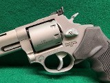 TAURUS 992 TRACKER .22 LR/.22 WMR - Image 8 of 21