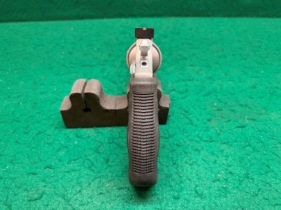 TAURUS 992 TRACKER .22 LR/.22 WMR - Image 11 of 21