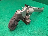 TAURUS 992 TRACKER .22 LR/.22 WMR - Image 10 of 21