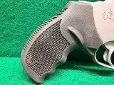 TAURUS 992 TRACKER .22 LR/.22 WMR - Image 3 of 21