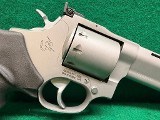 TAURUS 992 TRACKER .22 LR/.22 WMR - Image 4 of 21