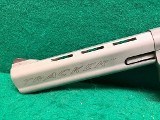 TAURUS 992 TRACKER .22 LR/.22 WMR - Image 7 of 21