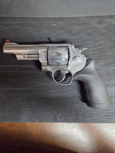 SMITH & WESSON 629 4" .44 MAGNUM - Image 3 of 5