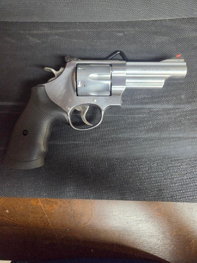 SMITH & WESSON 629 4" .44 MAGNUM - Image 4 of 5