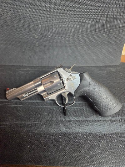 SMITH & WESSON 629 4" .44 MAGNUM - Image 1 of 5