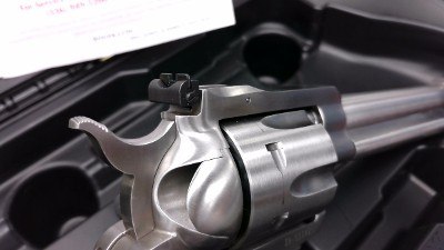 RUGER NEW MODEL BLACKHAWK - STAINLESS .357 MAG - Image 7 of 9