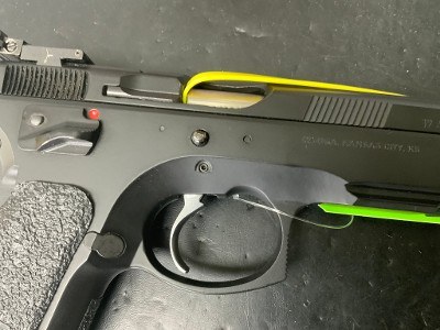 CZ CZ 75 SP-01 SHADOW9MM LUGER (9x19 PARA) - Image 3 of 10