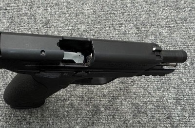 SMITH & WESSON M&P 9 9MM LUGER (9x19 PARA) - Image 3 of 8