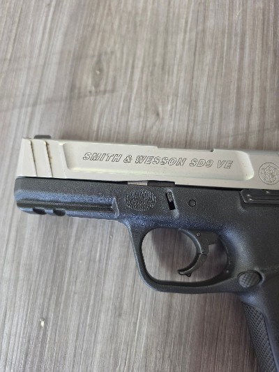 SMITH & WESSON SD9 VE 9MM LUGER (9x19 PARA) - Image 3 of 7