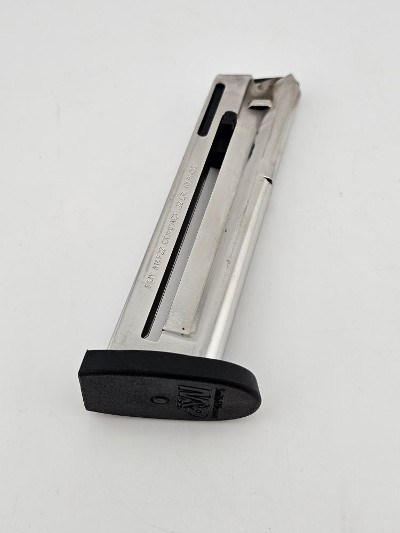 SMITH & WESSON M&P 22 COMPACT .22 LR - Image 4 of 7