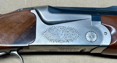 SKB SHOTGUNS 585 TRAP 12 GA - Image 8 of 11