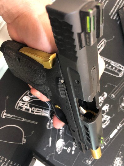 SMITH & WESSON M&P 9 SHIELD EZ 9MM LUGER (9x19 PARA) - Image 7 of 11