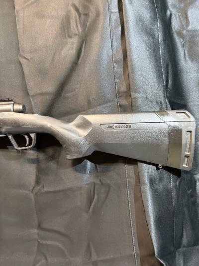 SAVAGE ARMS AXIS .22-250 REM - Image 6 of 11