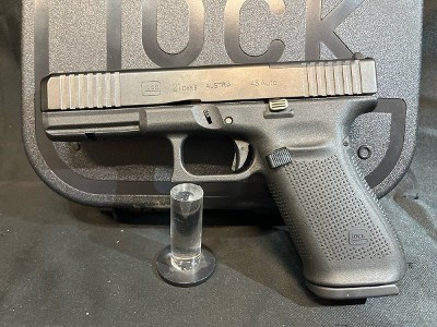 GLOCK 21 GEN 5 45 ACP (45 Auto) - Image 2 of 8