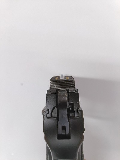 CZ cz 40B .40 S&W - Image 23 of 25