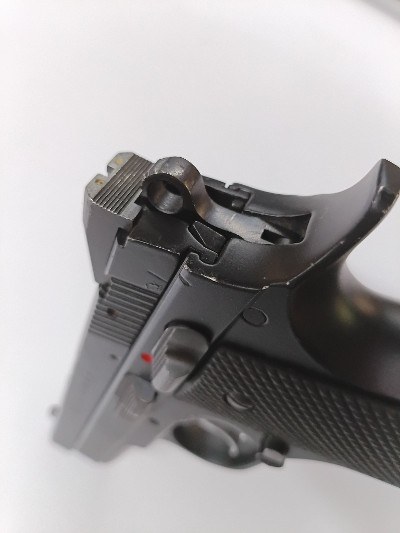 CZ cz 40B .40 S&W - Image 8 of 25