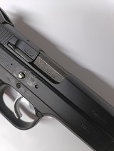 CZ cz 40B .40 S&W - Image 14 of 25