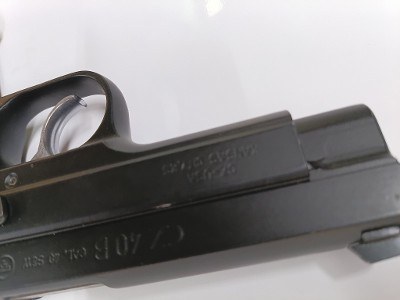 CZ cz 40B .40 S&W - Image 5 of 25