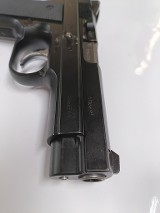 CZ cz 40B .40 S&W - Image 17 of 25
