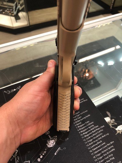 NIGHTHAWK CUSTOM 1911 10MM - Image 6 of 12