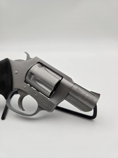CHARTER ARMS UNDERCOVERETTE .32 MAG - Image 3 of 7