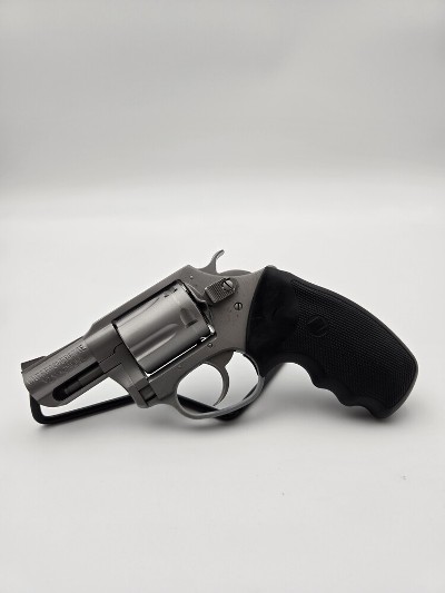 CHARTER ARMS UNDERCOVERETTE .32 MAG - Image 1 of 7