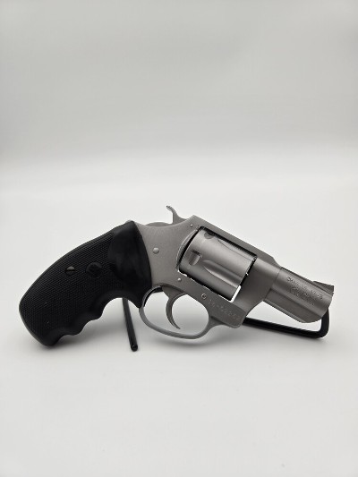 CHARTER ARMS UNDERCOVERETTE .32 MAG - Image 2 of 7
