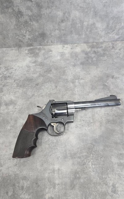 COLT OFFICERS MODEL .38 SPL - Image 1 of 4