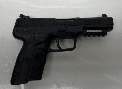 FN FIVE-SEVEN 5.7x28mm - Image 18 of 21