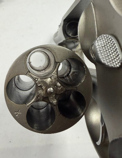 TAURUS JUDGE .45 LC/.410 GA - Image 13 of 15