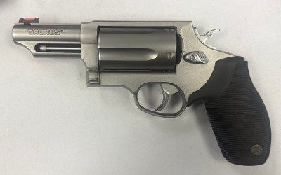 TAURUS JUDGE .45 LC/.410 GA - Image 3 of 15