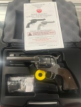 RUGER VAQUERO STAINLESS .357 MAG - Image 4 of 4