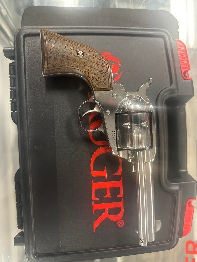 RUGER VAQUERO STAINLESS .357 MAG - Image 2 of 4