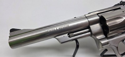 SMITH & WESSON 657-2 .41 REM MAG - Image 2 of 10