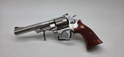SMITH & WESSON 657-2 .41 REM MAG - Image 1 of 10