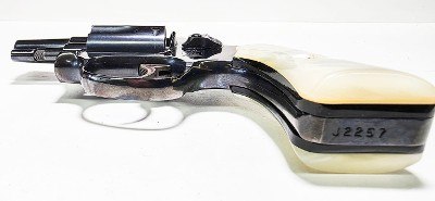SMITH & WESSON NEAR MINT MODEL 36 WITH ORIGINAL BOX .38 SPL - Image 10 of 11