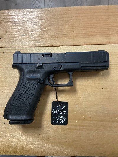 GLOCK G17 GEN 5 9MM LUGER (9X19 PARA) - Image 1 of 5