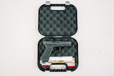 GLOCK 17 9MM LUGER (9x19 PARA) - Image 1 of 4