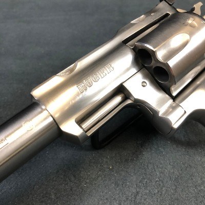 RUGER SUPER REDHAWK .44 MAGNUM - Image 5 of 10