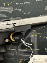 BROWNING BUCK MARK .22 LR - Image 5 of 10