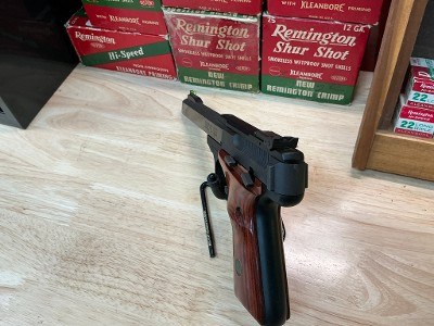 BROWNING buckmark pro target .22 LR - Image 8 of 11