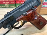 BROWNING buckmark pro target .22 LR - Image 7 of 11