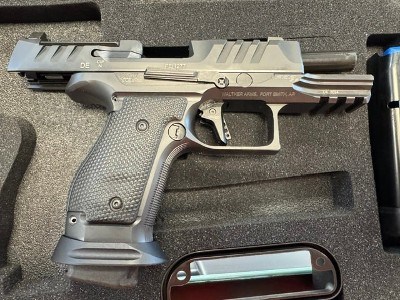 WALTHER ARMS PDP SF COMPACT 9MM LUGER (9X19 PARA) - Image 2 of 8