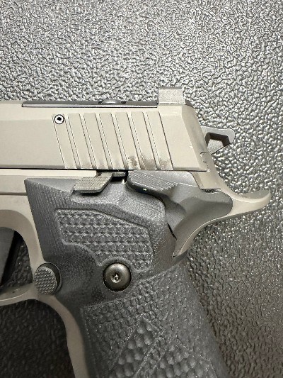 SIG SAUER P226-XCARRY LEGION (SINGLE ACTION) 9MM LUGER (9x19 PARA) - Image 7 of 13