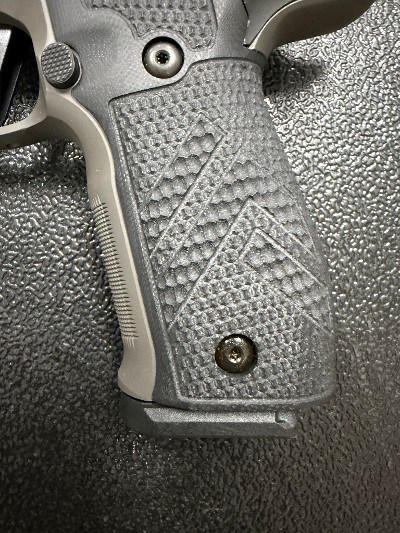 SIG SAUER P226-XCARRY LEGION (SINGLE ACTION) 9MM LUGER (9x19 PARA) - Image 6 of 13