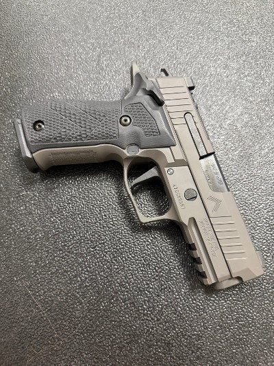 SIG SAUER P226-XCARRY LEGION (SINGLE ACTION) 9MM LUGER (9x19 PARA) - Image 3 of 13