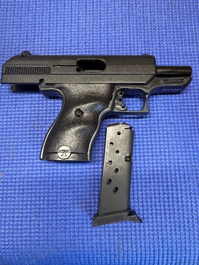 HI-POINT C9 9MM LUGER (9x19 PARA) - Image 1 of 4